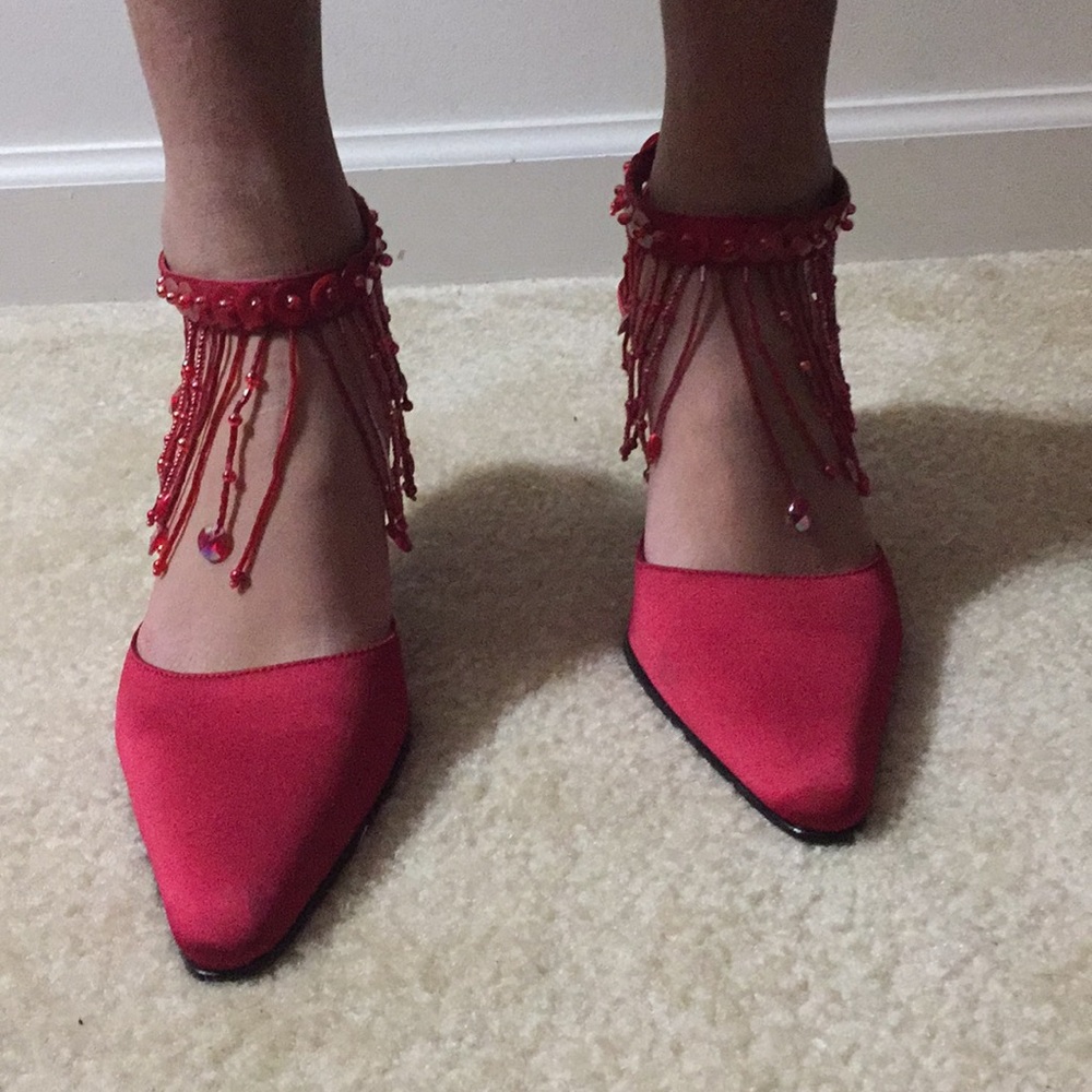 NWOT Ana Martino red pump with silver heel Sz 7